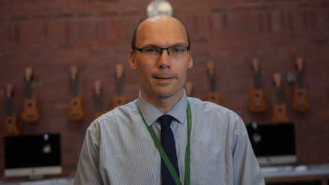 Gwneud y Cymhleth yn Syml: Trawsnewid Addysg Mathemateg