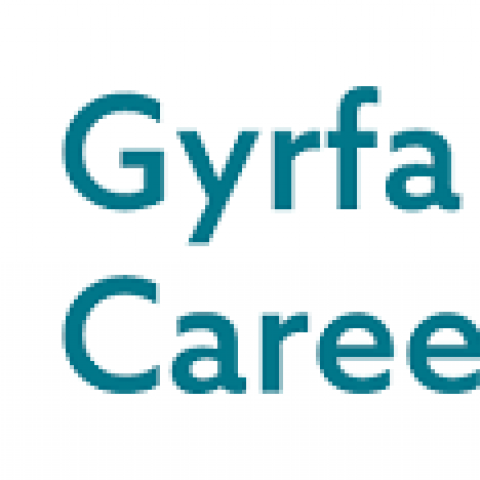 Rydym yn recriwtio Cynghorwyr Gyrfa cymwysedig a than hyfforddiant